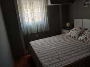 Casa con jardín con vistas al valle de Sierra de Líbar