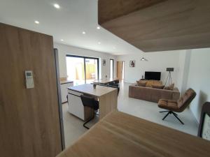 Villas Superbe Maison neuve Piscine Clim parking Recharge voiture electrique : photos des chambres