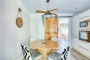 Chalets Chalet cosy en bordure de foret : photos des chambres