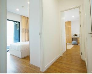Serviced Apartment at Republic Plaza - Pool & City View, near T3 airport Tan Son Nhat