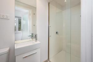 Cosy Coastal Beach Cottage in Rye