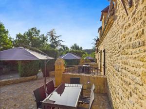 Maisons de vacances Grande maison pour 16 avec piscine et tennis : photos des chambres