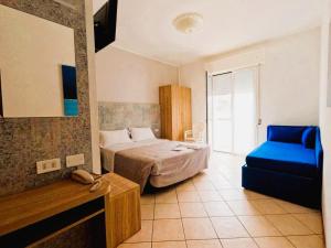 Camera Familiare con Balcone