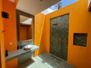 UNU Boutique Hotel -- Adults Only --