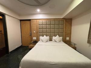 Hotel Sahar Garden Near Mumbai International Airport
