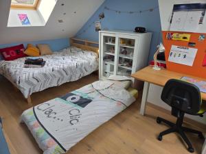 B&B / Chambres d'hotes 2 Chambres pour evenement circuit Bugatti : Chambre Double