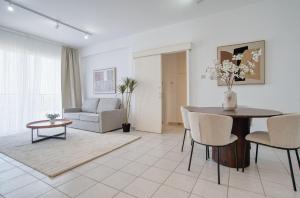 Kings Palace 1 BED