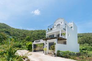 Indocharm Holiday Villa