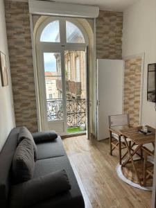 Appartements Appartement Moderne au centre de NARBONNE : Appartement 1 Chambre