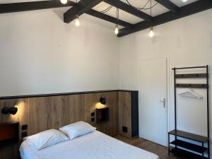 Hotel Porte de France - Self Check In by Homenhancement