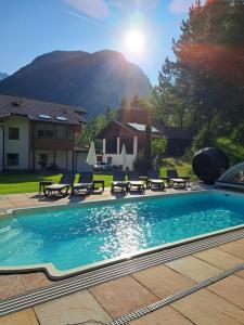 Gästehaus Almrausch, Ferienanlage mit Pool