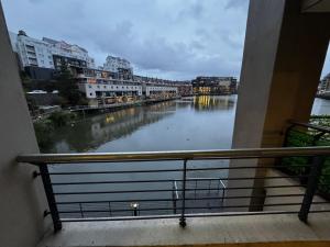 Lakeside 2 Bedroom apartment