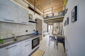 -Quadrilatero- Consolatas Loft