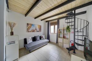 -Quadrilatero- Consolatas Loft