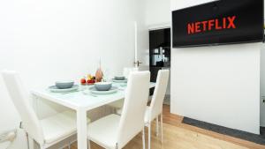 Open Mind Property - 9 Guests, 5 Beds & Free Parking