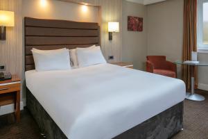 Classic Double Room room in DoubleTree By Hilton Glasgow Westerwood Spa & Golf Resort