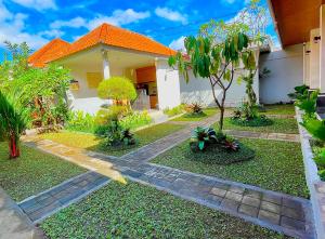 Santika Home Stay
