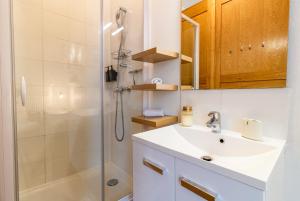 Appartements Le Petit Clos - Jardin privatif - Proche du centre : photos des chambres