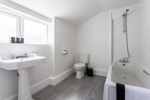Ideal 3br For Contractors & Families, Stockton