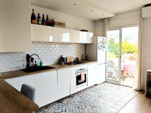 Stunning 2 bedroom apartment with Terrace and Sea view, Nice Cimiez Liberation