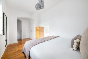 1 bedroom flat in Hyde Park