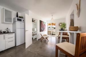 "Sun up" by Corralejobeach Apartments