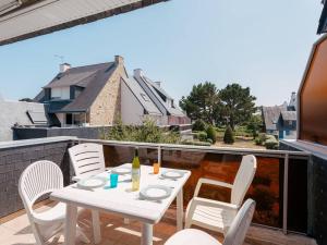 Studio cabine proche plage avec balcon sud, Wifi, et parking - Carnac - FR-1-477-98