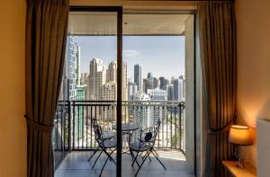 Large 2BR with Marina and Sea View in 5242 Tower - EE Holiday Homes