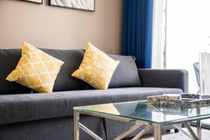 Elegant Escapes - Lavish 1B,Dubai Water Canal View