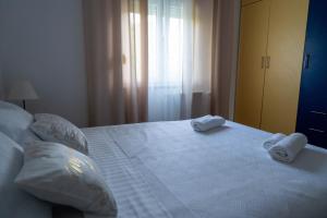 Holiday house with a swimming pool Zmijavci, Zagora - 24240