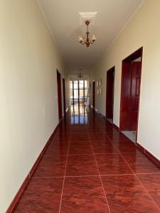 Guest house twins