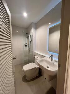 2 Bed & 2 Bath Suite, 2nd floor