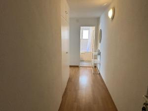 Studio City Center - Crown 13