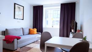 Charming 1 BR in Superb Location Free parking