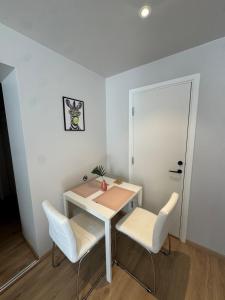 Smart & Central - New Renovated