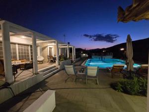 Elia Apartment Garden Oasis With Pool Astros