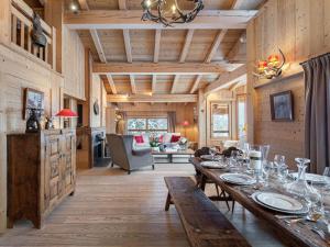 Chalet familial luxe avec sauna et jacuzzi, 12 pers, Courchevel - FR-1-562-54