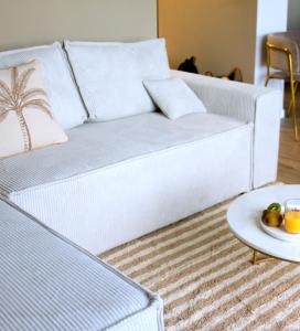 Appartements AMMG Tour Marina – Suites Signature | Vue Mer Panoramique, Jacuzzi & Design : photos des chambres