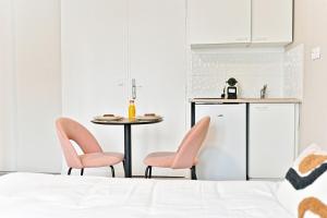 Petit studio équipée en banlieue Parisienne - II