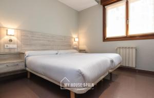 Twin Room room in Hotel Playa Poniente
