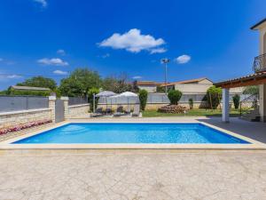 Holiday Home Kristina by Interhome