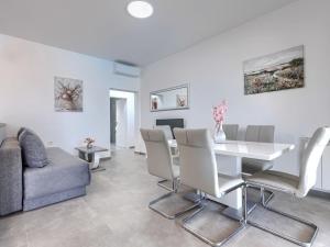 Holiday Home Kristina by Interhome