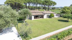 Villas JAMES FCD56 - luxury villa with pool for rent in the vineyards near Saint Tropez : photos des chambres