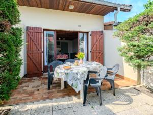 Holiday Home Sicard-5 by Interhome