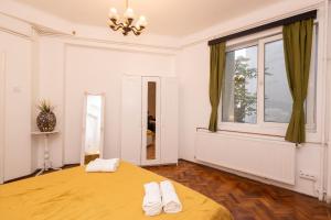 The Walter Salon Unirii - 3 Spacious Rooms and Self Check-in