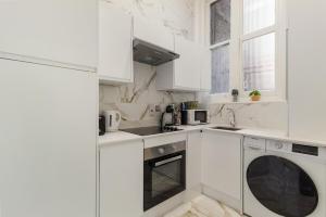 1Bedroom Gem in Mayfair on Iconic Oxford Street!1GC