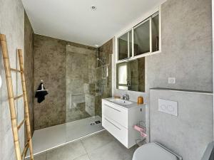 Maisons de vacances Maison Jacuzzi Petanque : photos des chambres