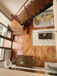 Modern Makati Condo for Rent - City Views Convenience
