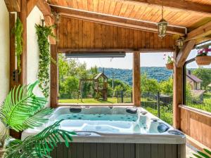 Holiday Home Maklen by Interhome