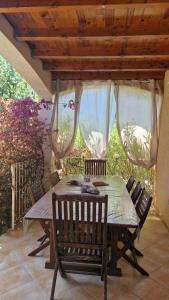 Villas Villa de charme au bord des piscines naturelles : photos des chambres